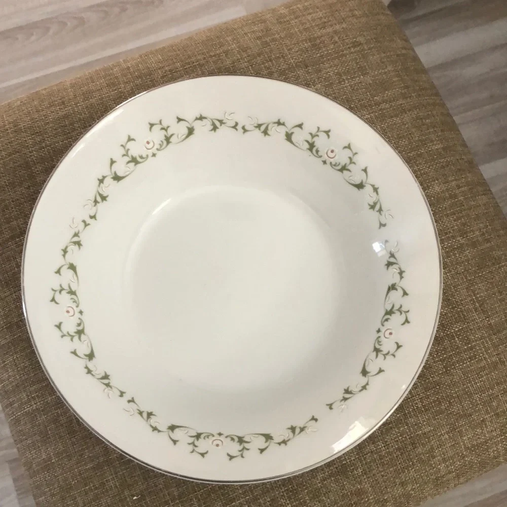 Dina china vintage beautiful piece will need packed well no damage perfect - Picture 1 of 9